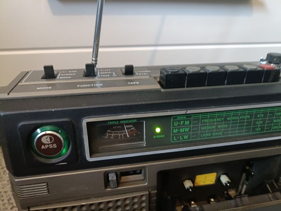 radiomagnetofon SHARP GF-8080 japan
