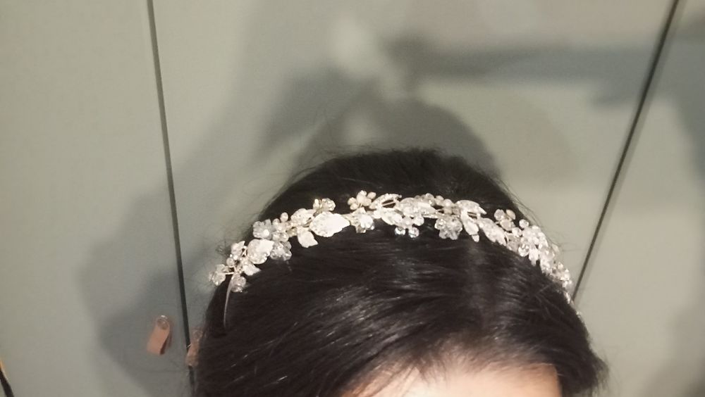 Nowa opaska na włosy ślubna, z kryształkami, elegancka, srebrna