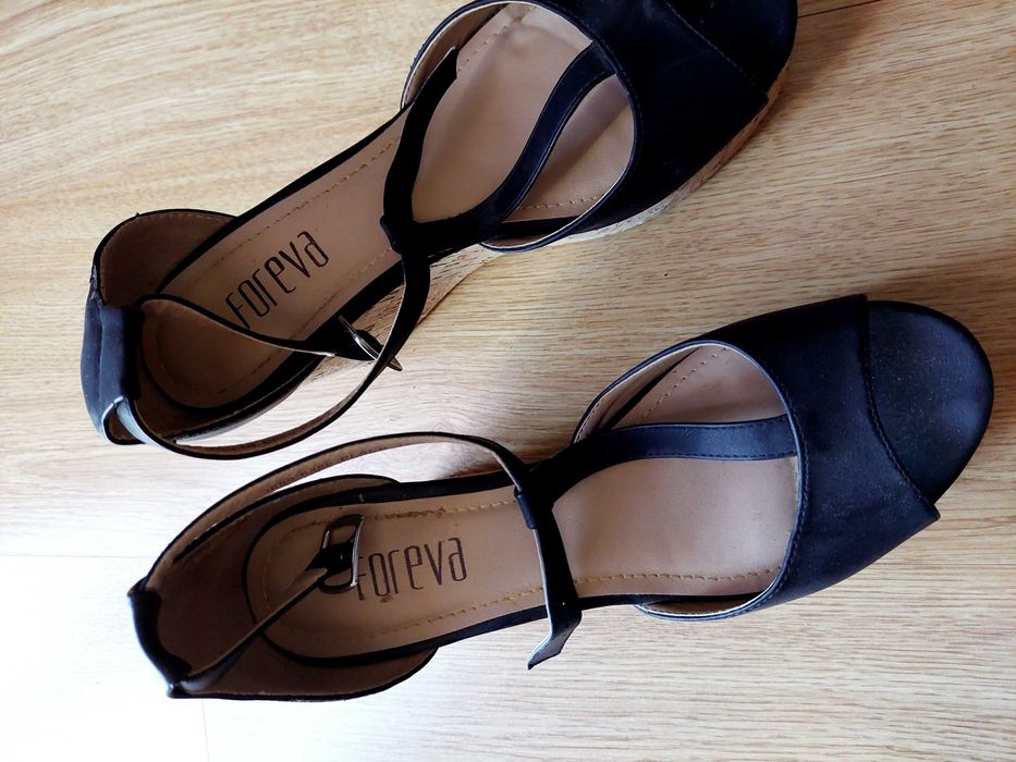 Sandália pretas Foreva