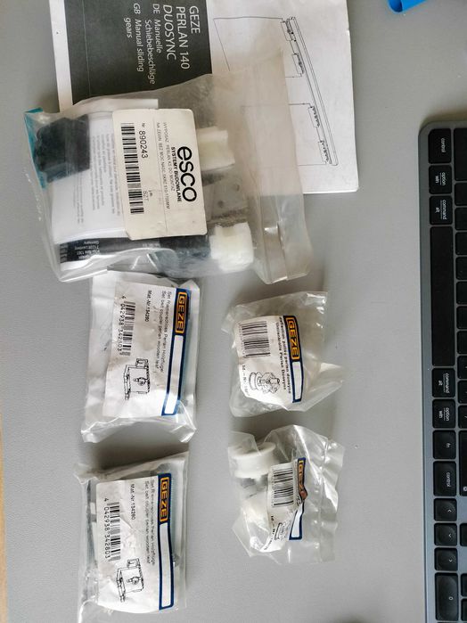 Geze Perlan 140 Duosync - zestaw drzwi przesuwnych