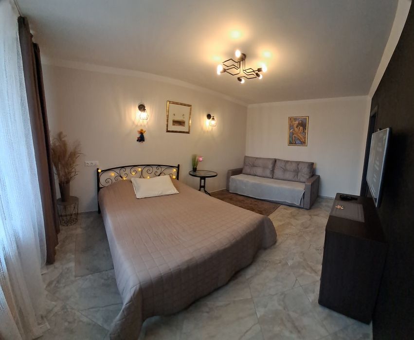 1-на кВ. Макд.Світло є.