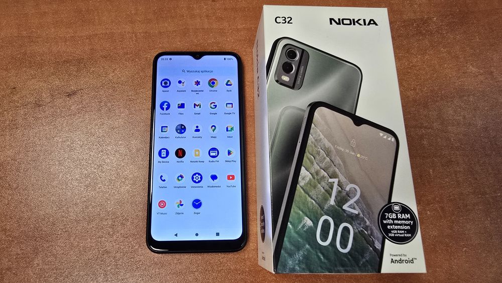 Nokia C32 Dual Sim 64GB/4GB RAM czarna, stan bdb