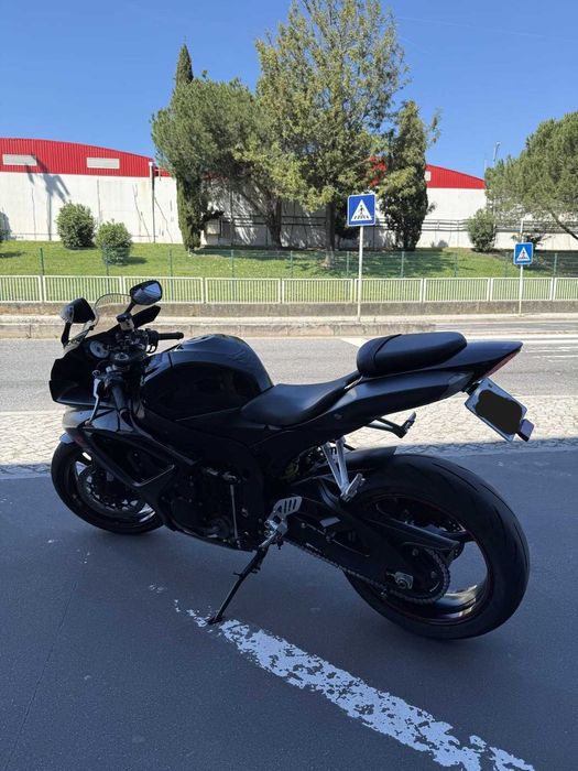Suzuki GSXR 600 K7