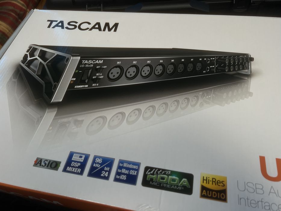 Interface de Áudio Tascam US-16x08 – Como Nova (Com Fatura e Caixa)