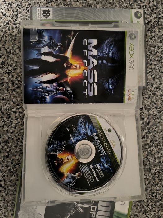 Dead space/Call of duty black ops 2/Mass effect+DVD bonus  Xbox 360