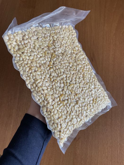 Кедрові горіхи. 500г у вакуумі. Чищені, сирі. Преміум якості