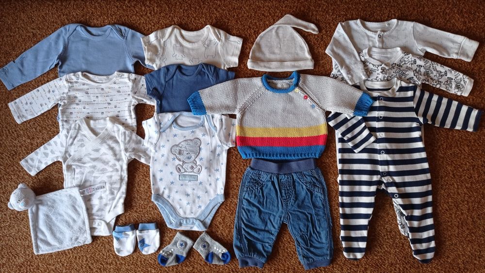 Пакет вещей на мальчика 0-3 месяца и игрушка в подарок