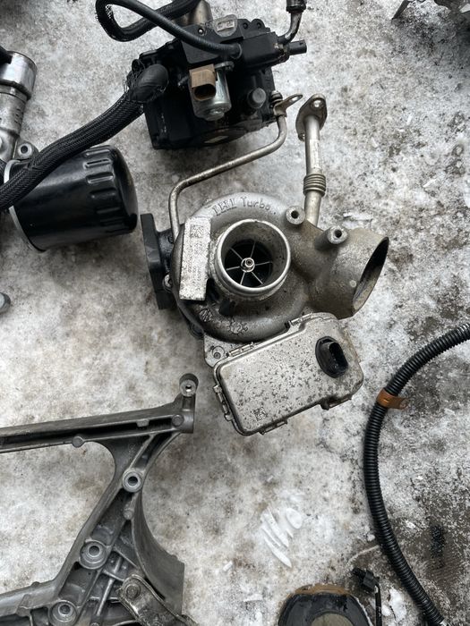 Mersedes 2.1 om651 навісне турбіна патрубок підон