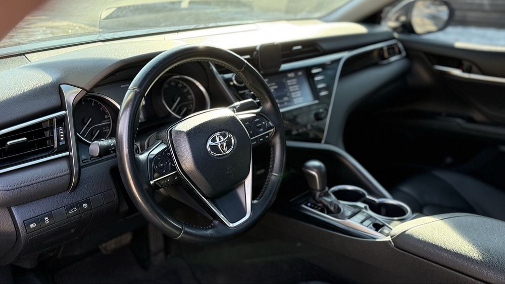 Продам Toyota Camry 70 2018 FULL