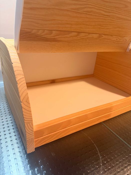 Caixa de Pão IKEA – Como Nova