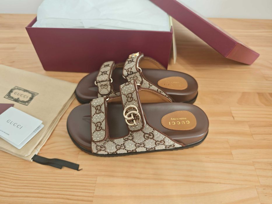 Gucciego Buty, sandaly klapki, skora od reki 41 r