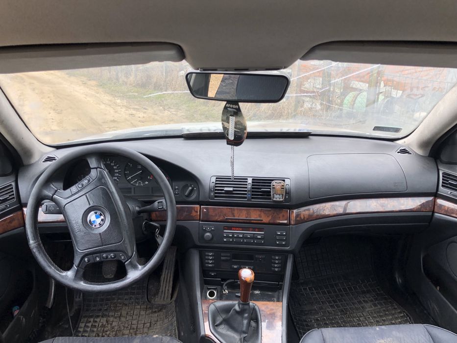 Разборка BMW E39 Двигатель Бампер Стойки Дверь Салон Редуктор 3.0 М57