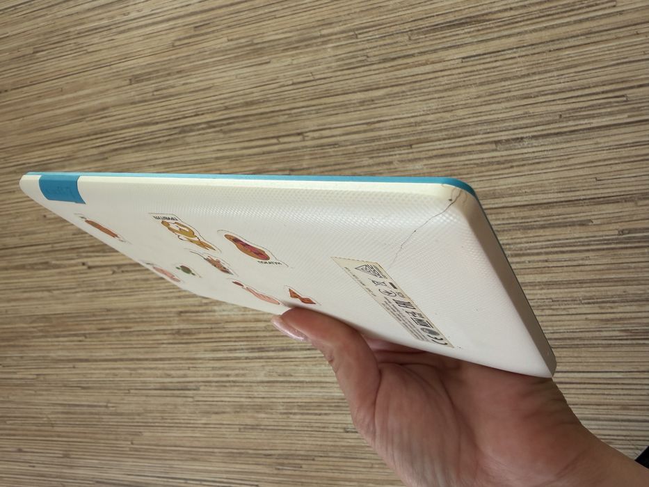 Планшет Lenovo TB3-710l