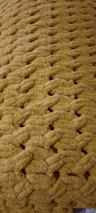 Вязаный теплый плед