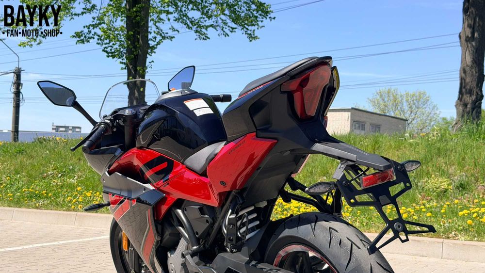 Мотоцикл CFMOTO 250SR Lite