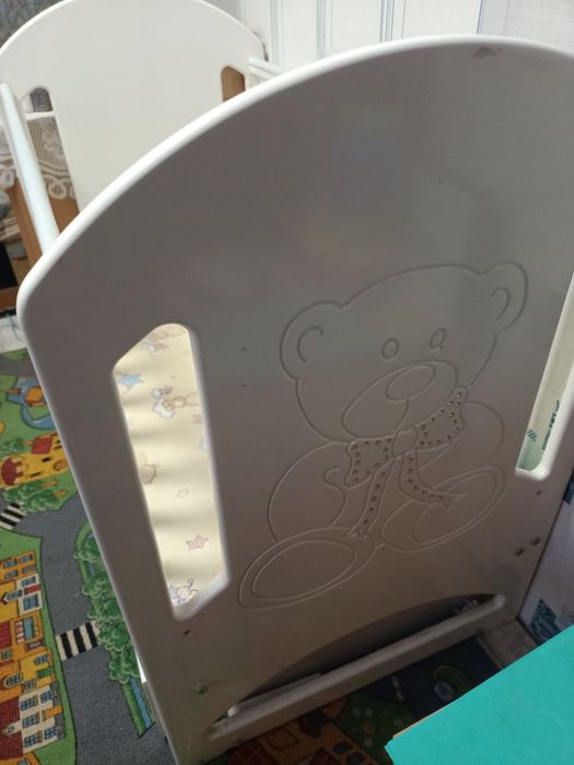 Кроватка дитяча з матрацом