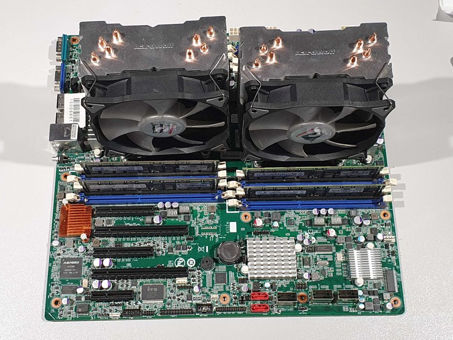 intel xenon e5-2690 *2од, Samsung DDR3-1333 4Gb *6од.