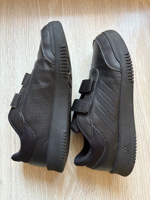 Sneakersy Adidas prawie nowe 40