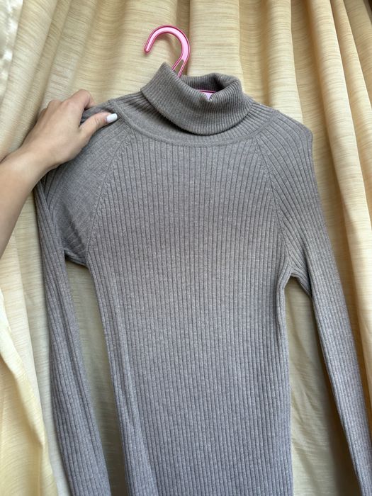 Бежеве базове плаття