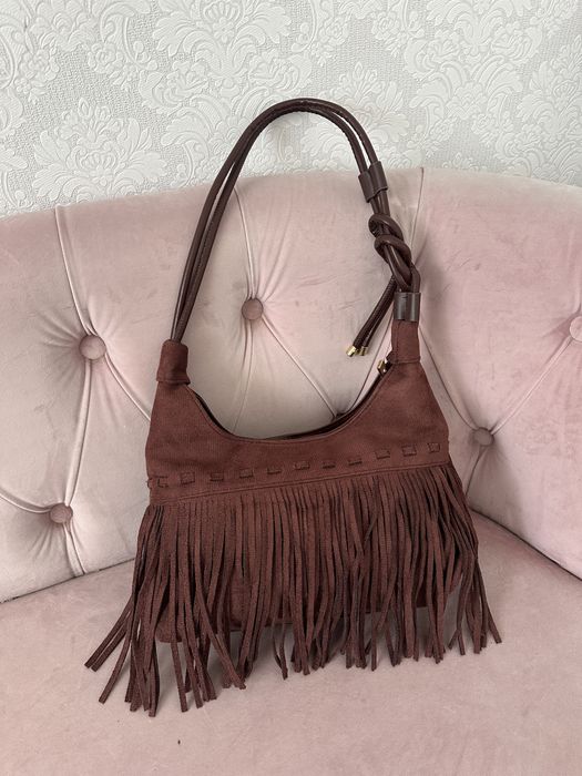 Тренд сумка с бахромой под замш