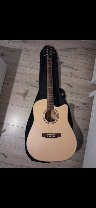 Piękna gitara + pokrowiec