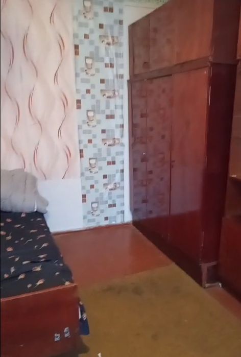 Двох кімнатний будинок. Ціна вже з комунальними оплата за один місяць