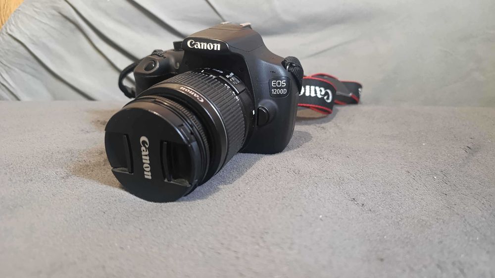 Canon EOS 1200D + Obiektyw 18-55mm