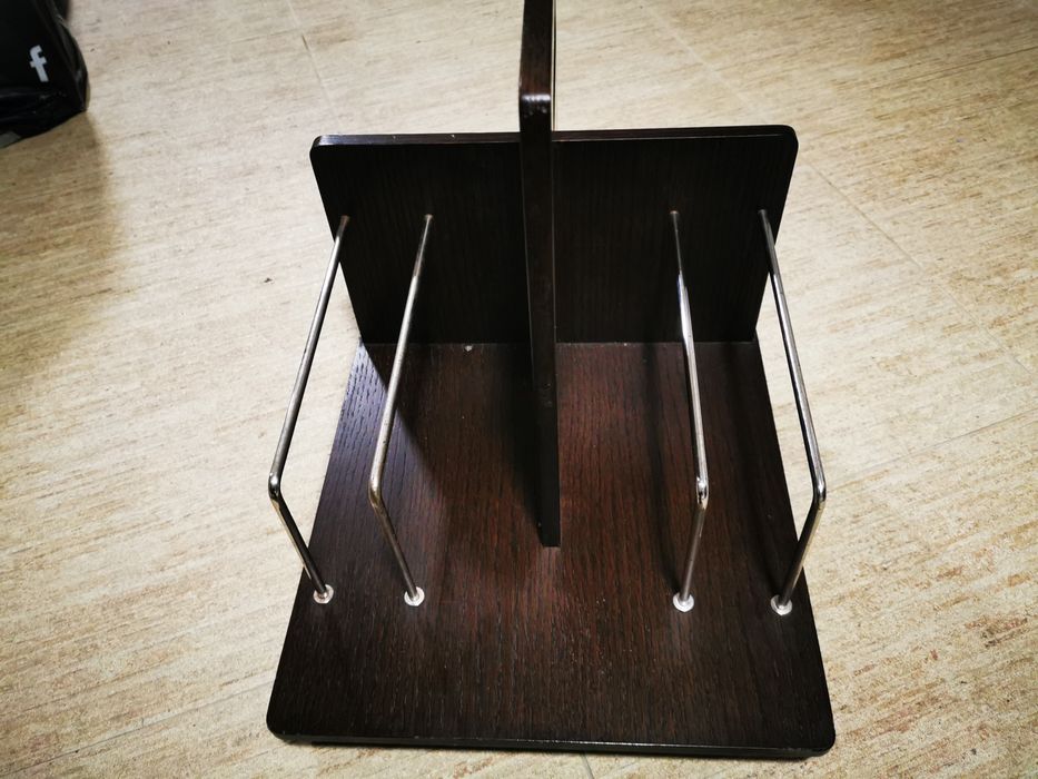 Porta revistas e jornais