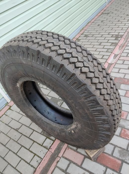 Продаж шин 11.00-20