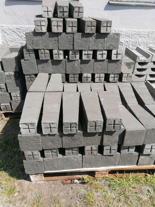 Słupki graniczne geodezyjne