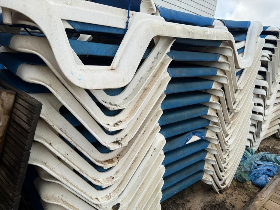 75 Cadeiras de Praia -Usadas-Venda em Lote