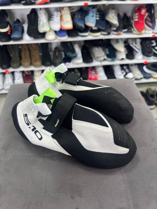 ОРИГІНАЛ 100% Кросівки Adidas Five Ten Hiangle Cloud White Core 49