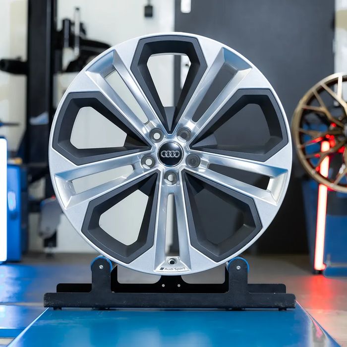 Oryginalne Felgi Audi 21 A5 A6 A7 A8 Q5 Q7 SQ7 Q8