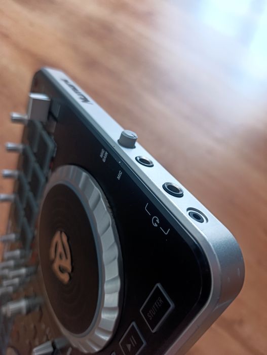 Numark mixtrack pro II 2 dj