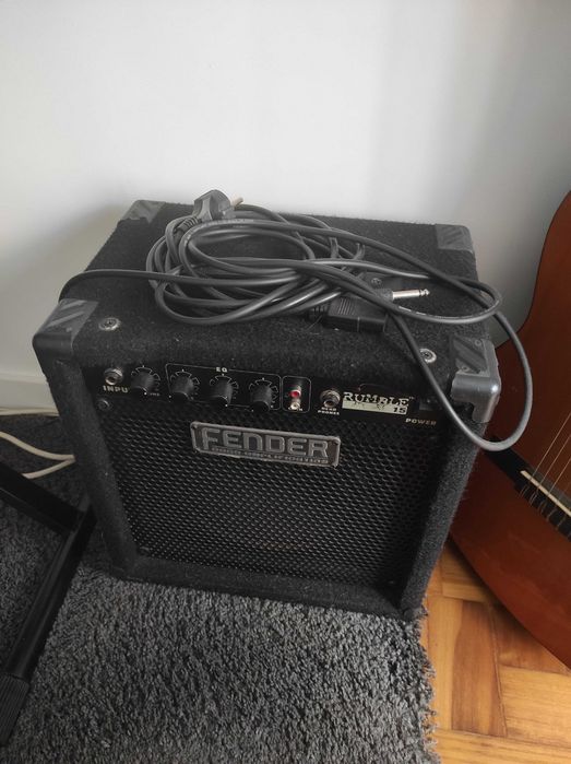 Pack Baixo Elétrico Squier Precision Bass + Amp Fender Rumble 15 + Cabos