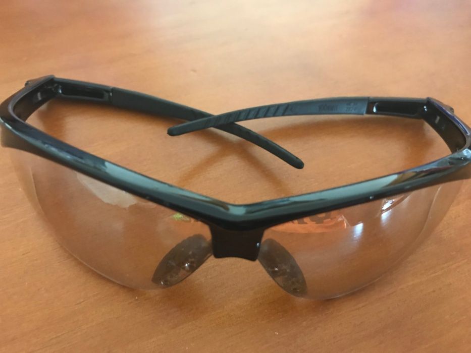 Óculos de segurança