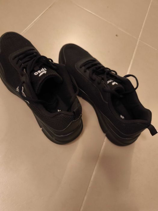 Sapatilhas NOVAS, vendo