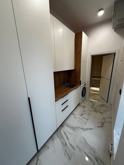 Продам дом с бассейном Новоалександровка