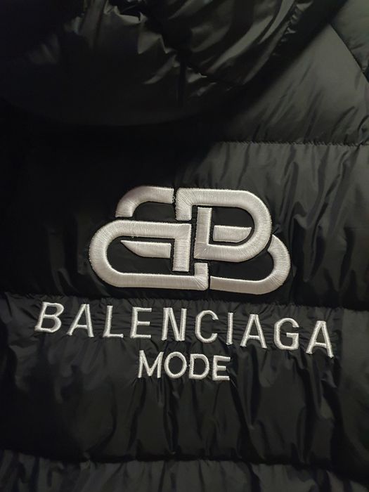 Puchowa kurtka Balenciaga