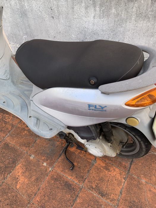 Scooter Piaggio fly 50 4t