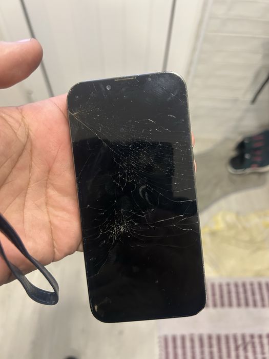 Iphone 13 Pro verde  (Veja todas as fotos ).