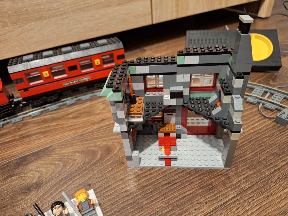 Lego 10132 Hary Potter Pociąg Kolejka 9v Stacja Unikat