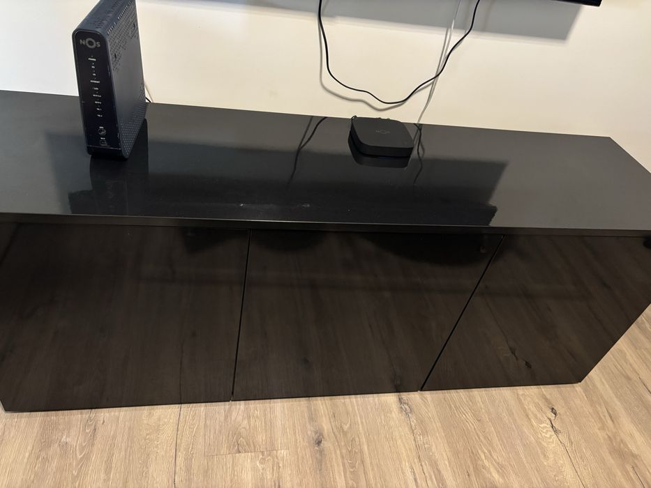 Aparador  preto sala