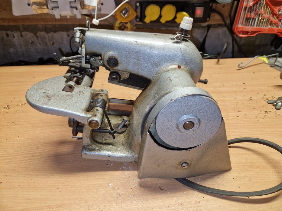 Podszywarka VEB Spezial Nähmaschine