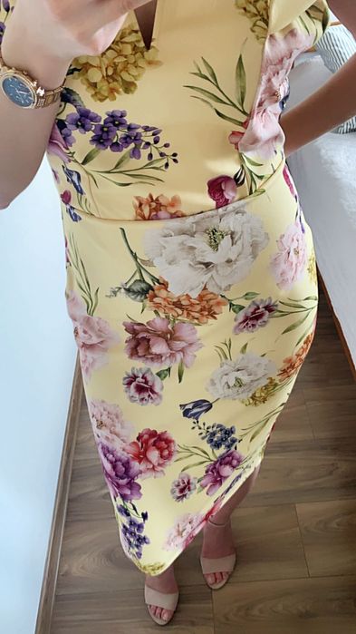 Sukienka dopasowana w kwiaty Missguided 42 XL