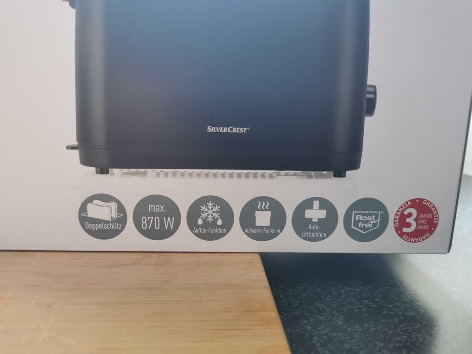 Toster Silvercrest 870W do chleba bułek etc. Czarny