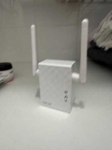 Repetidor Wi-Fi ASUS RP-N12 Wireless N300 com caixa