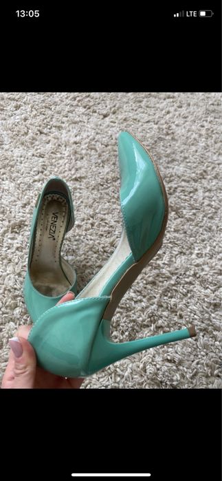 Turkusowe szpilki lakierki Venezia 38