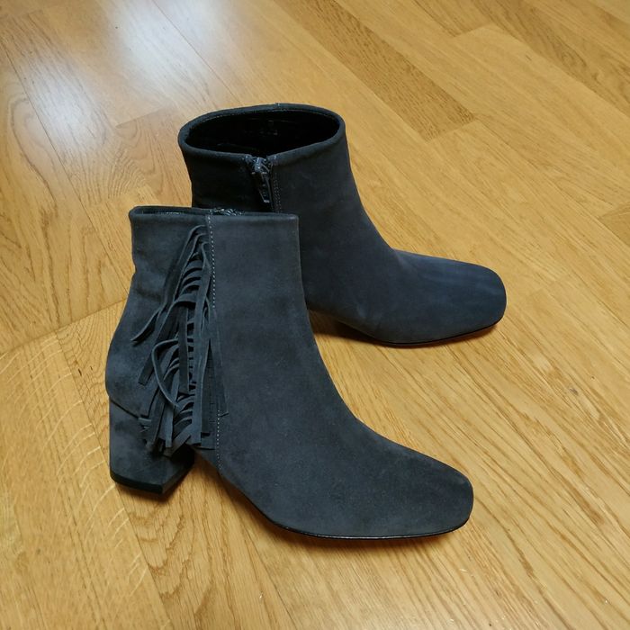 Сірі ботильйони Braska