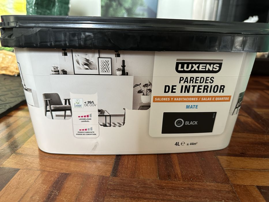 Primário e tinta de parede interior